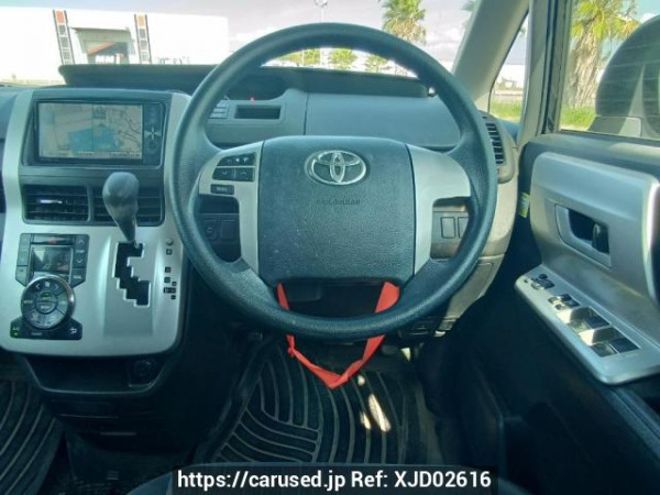Used 2010 AT toyota voxy ZRR70W Image[20]