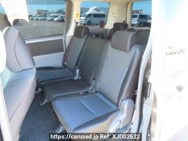 Used 2008 AT toyota voxy ZRR70W Image[17]