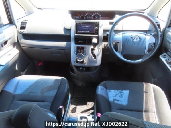 Used 2008 AT toyota voxy ZRR70W Image[21]