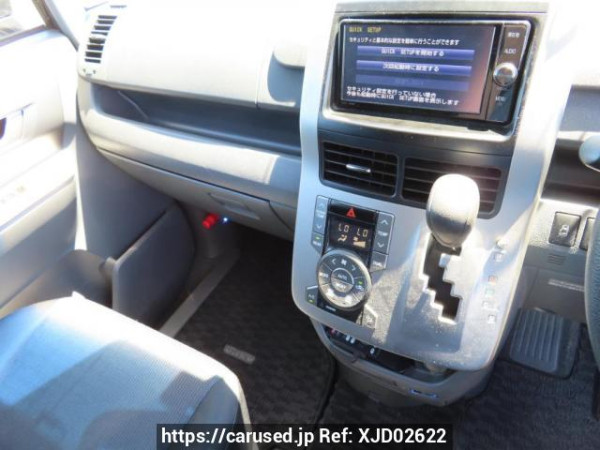 Used 2008 AT toyota voxy ZRR70W Image[29]