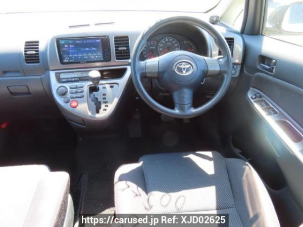 Used 2003 AT toyota wish ZNE10G Image[21]
