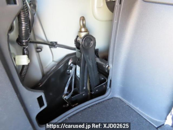 Used 2003 AT toyota wish ZNE10G Image[44]