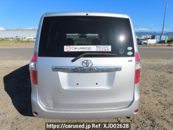 Used 2007 AT toyota noah ZRR70G Image[5]