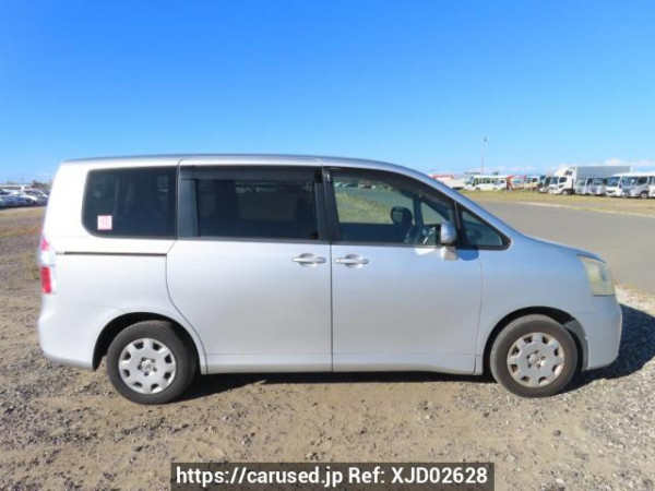 Used 2007 AT toyota noah ZRR70G Image[7]