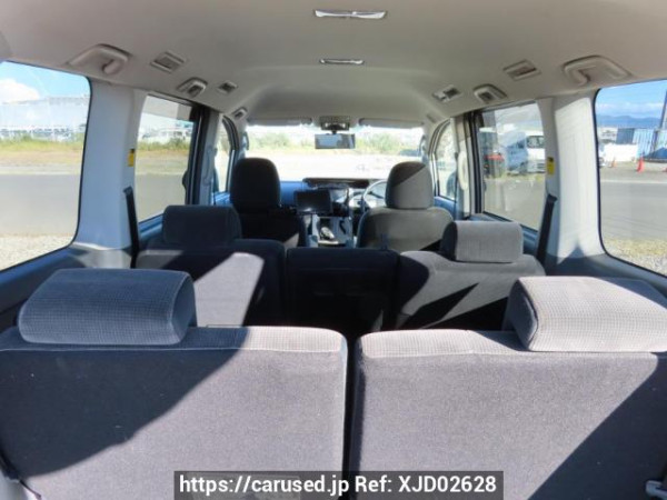 Used 2007 AT toyota noah ZRR70G Image[9]