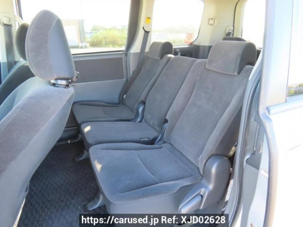 Used 2007 AT toyota noah ZRR70G Image[18]