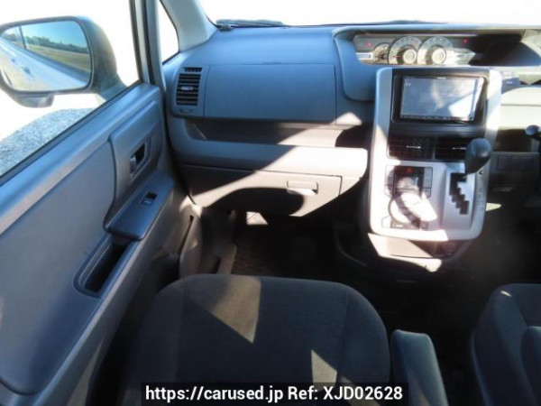 Used 2007 AT toyota noah ZRR70G Image[22]
