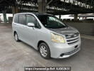 Toyota Noah ZRR70G