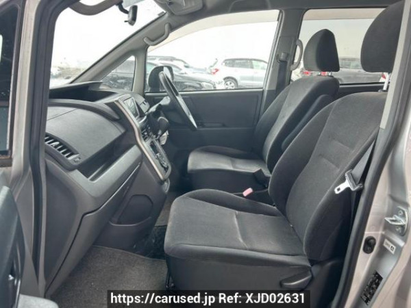 Used 2009 AT toyota noah ZRR70G Image[14]