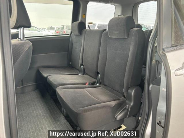 Used 2009 AT toyota noah ZRR70G Image[16]