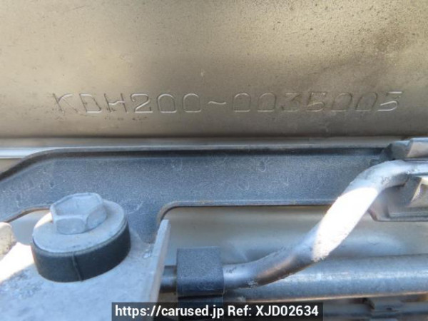 Used 2005 AT toyota regiusace-van KDH200V Image[12]