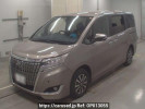 Toyota Esquire ZRR80Gカイ