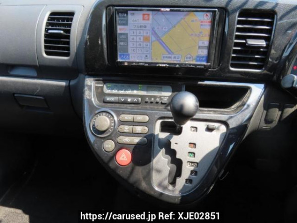 Used 2003 AT toyota wish ZNE10G Image[24]
