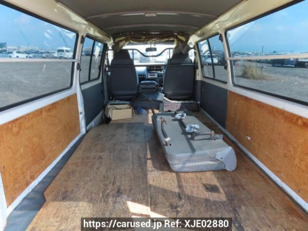 Used 2004 AT toyota hiace-van TRH112V Image[9]