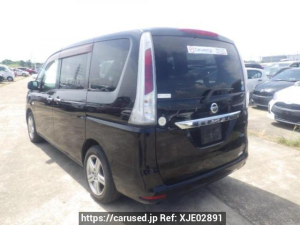 Used 2011 AT nissan serena C26 Image[4]
