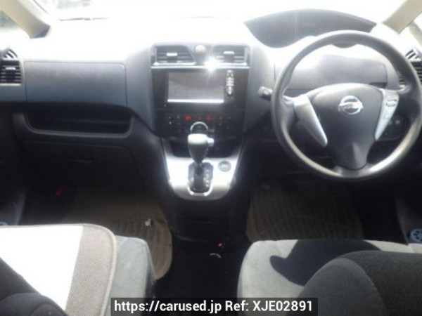 Used 2011 AT nissan serena C26 Image[16]