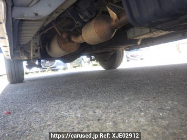 Used 2005 AT toyota regiusace-van KDH200V Image[30]