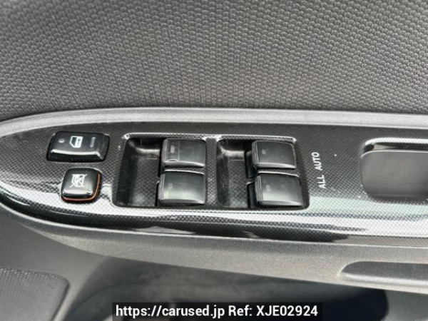 Used 2005 AT toyota wish ZNE10G Image[18]