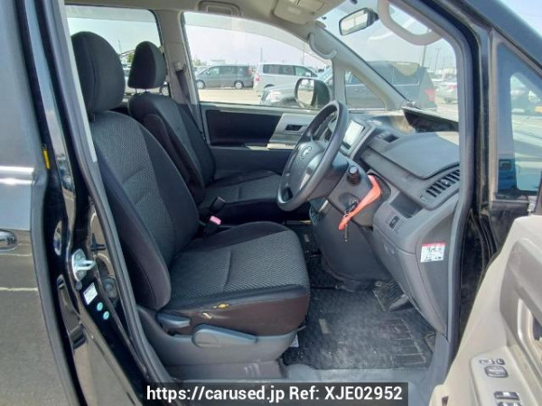 Used 2009 AT toyota noah ZRR70W Image[14]