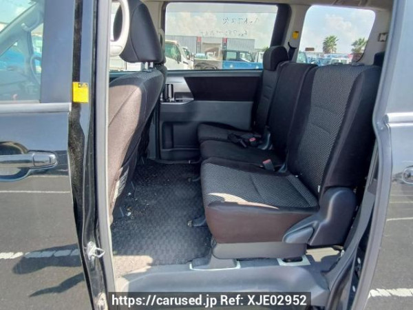 Used 2009 AT toyota noah ZRR70W Image[17]