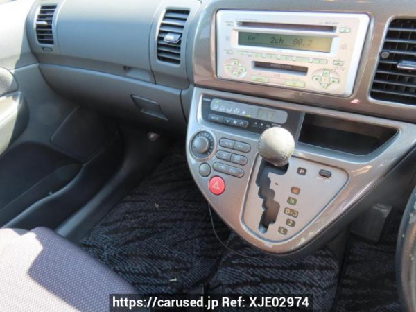 Used 2005 AT toyota wish ZNE10G Image[25]