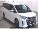 Toyota Noah ZRR80W