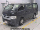 Toyota Regiusace Van TRH200V