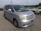 Toyota Noah ZRR70G