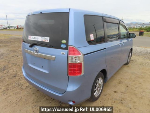 Used 2007 AT toyota noah ZRR70G Image[6]