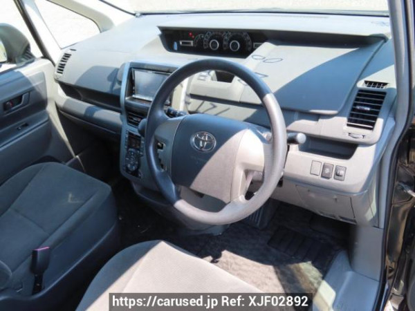 Used 2008 AT toyota noah ZRR70G Image[12]