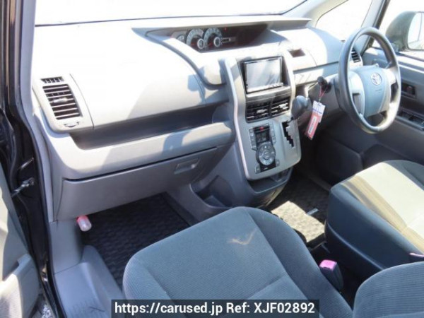 Used 2008 AT toyota noah ZRR70G Image[13]