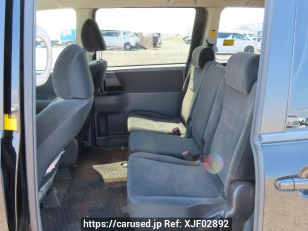 Used 2008 AT toyota noah ZRR70G Image[16]