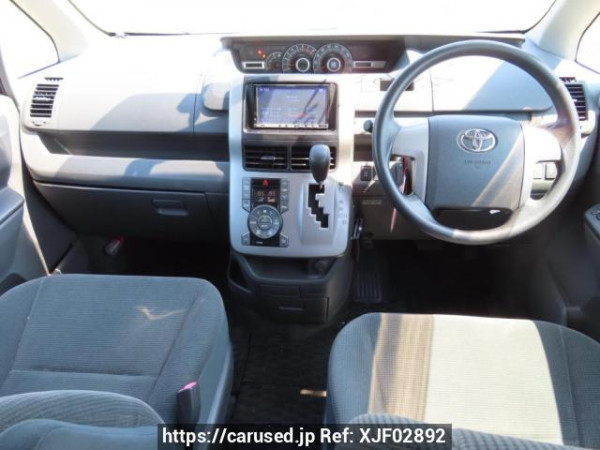 Used 2008 AT toyota noah ZRR70G Image[21]