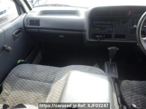 Used 2004 AT toyota hiace-van TRH112K Image[15]