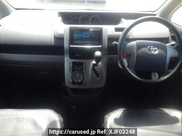 Used 2008 AT toyota noah ZRR70G Image[16]