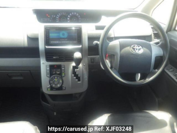 Used 2008 AT toyota noah ZRR70G Image[18]