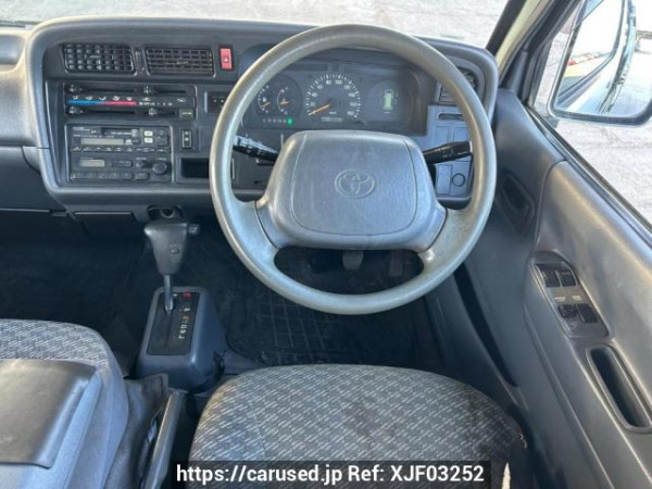 Used 2000 AT toyota hiace-van RZH112V Image[20]