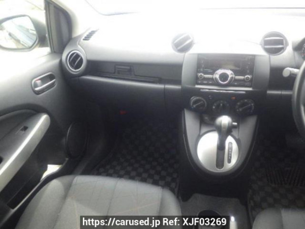 Used 2013 AT mazda demio DE3FS Image[16]
