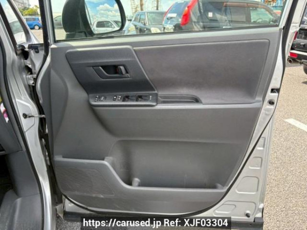 Used 2009 AT toyota noah ZRR70G Image[17]