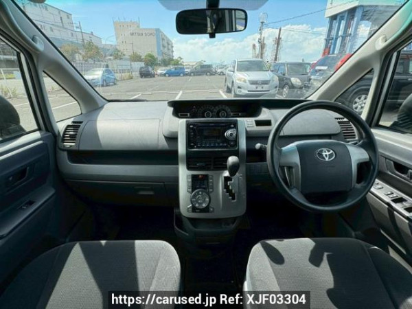 Used 2009 AT toyota noah ZRR70G Image[18]