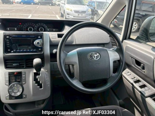 Used 2009 AT toyota noah ZRR70G Image[20]