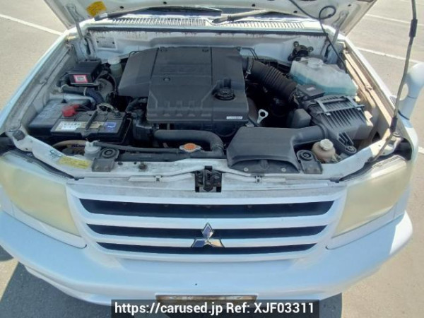 Used 2003 AT mitsubishi pajero-io H77W Image[9]