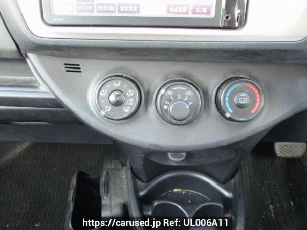 Used 2014 AT toyota vitz KSP130 Image[24]
