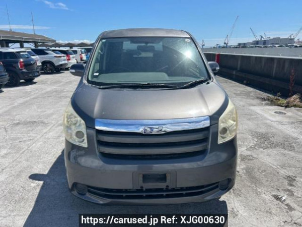 Used 2008 AT toyota noah ZRR70G Image[1]