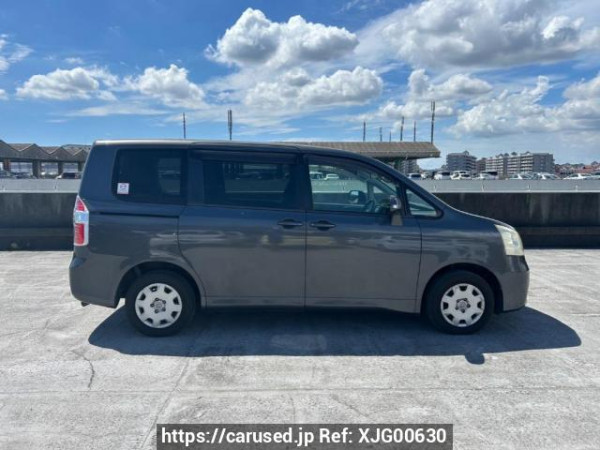 Used 2008 AT toyota noah ZRR70G Image[7]
