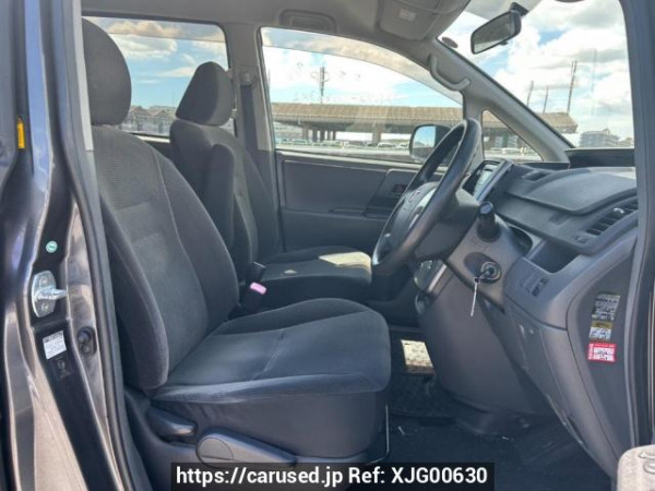 Used 2008 AT toyota noah ZRR70G Image[13]