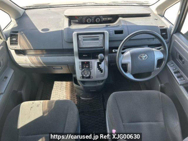 Used 2008 AT toyota noah ZRR70G Image[19]