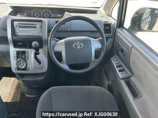 Used 2008 AT toyota noah ZRR70G Image[21]