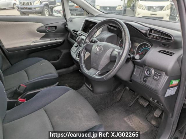 Used 2009 AT toyota wish ZGE20W Image[12]