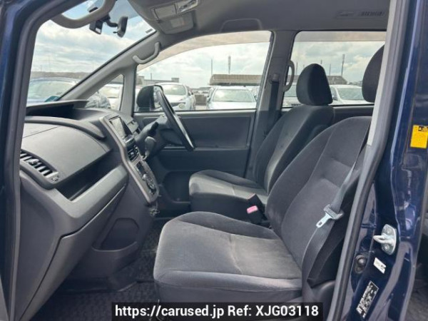 Used 2008 AT toyota noah ZRR70G Image[15]